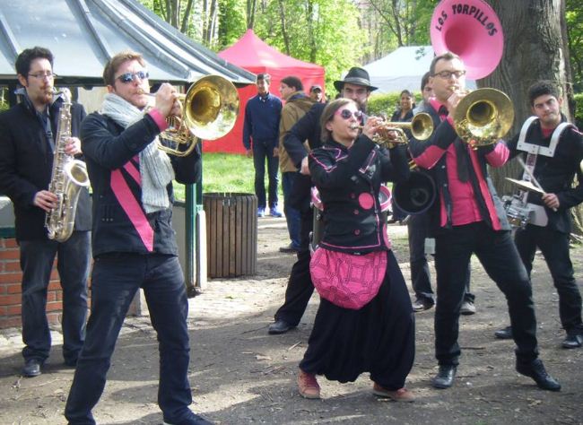  Los Torpillos la fanfare tout terrain